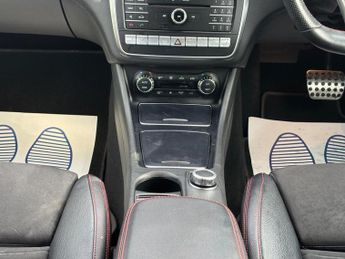 Mercedes-Benz GLA 2.1 GLA220d AMG Line (Premium Plus) 7G-DCT 4MATIC Euro 6 (s/s) 5