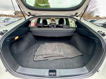 Toyota Prius 1.8 VVT-h Business Edition CVT Euro 6 (s/s) 5dr