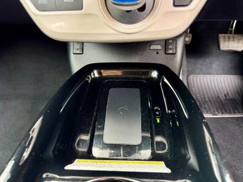 Toyota Prius 1.8 VVT-h Business Edition CVT Euro 6 (s/s) 5dr