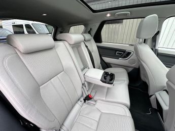 Land Rover Discovery Sport 2.0 TD4 HSE Black Auto 4WD Euro 6 (s/s) 5dr