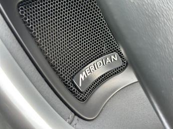 Land Rover Discovery Sport 2.0 TD4 HSE Black Auto 4WD Euro 6 (s/s) 5dr