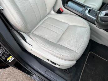 Land Rover Discovery Sport 2.0 TD4 HSE Black Auto 4WD Euro 6 (s/s) 5dr