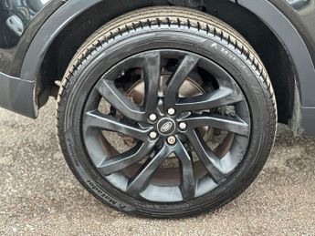Land Rover Discovery Sport 2.0 TD4 HSE Black Auto 4WD Euro 6 (s/s) 5dr