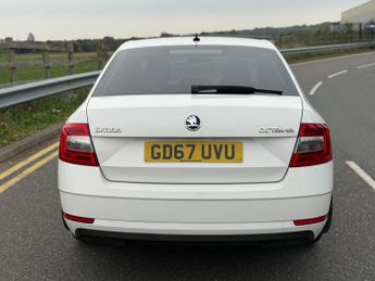 Skoda Octavia 1.6 TDI SE Technology DSG Euro 6 (s/s) 5dr