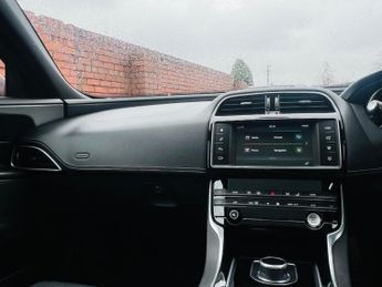 Jaguar XE 2.0d R-Sport Auto AWD Euro 6 (s/s) 4dr