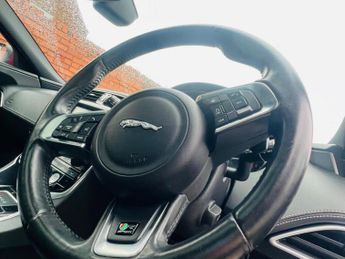 Jaguar XE 2.0d R-Sport Auto AWD Euro 6 (s/s) 4dr