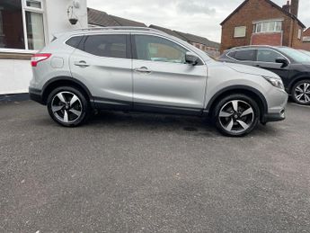 Nissan Qashqai 1.6 dCi N-Connecta SUV 5dr Diesel XTRON 2WD Euro 6 (s/s) (130 ps