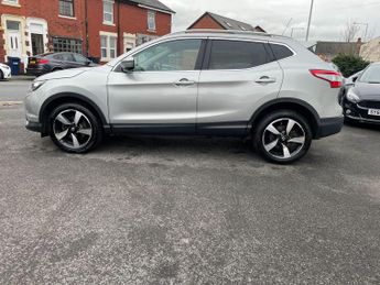 Nissan Qashqai 1.6 dCi N-Connecta SUV 5dr Diesel XTRON 2WD Euro 6 (s/s) (130 ps
