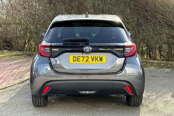 Toyota Yaris 1.5 VVT-h Design E-CVT Euro 6 (s/s) 5dr