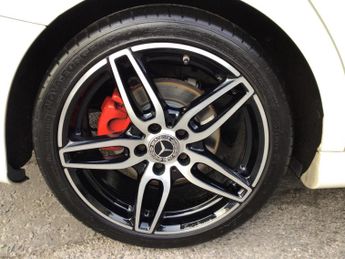 Mercedes-Benz CLA 2.1 CLA220d AMG Line Shooting Brake 7G-DCT Euro 6 (s/s) 5dr