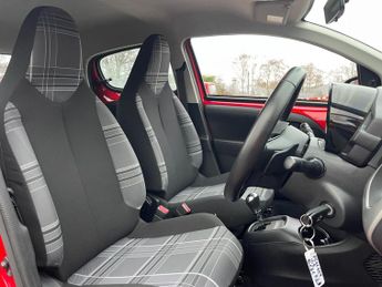 Peugeot 108 1.0 Active 2 Tronic Euro 6 5dr