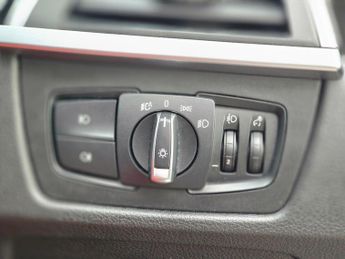 BMW 3 Series 2.0 320i Sport Auto Euro 6 (s/s) 4dr