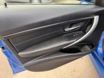 BMW 3 Series 2.0 320d M Sport Touring Auto xDrive Euro 5 (s/s) 5dr