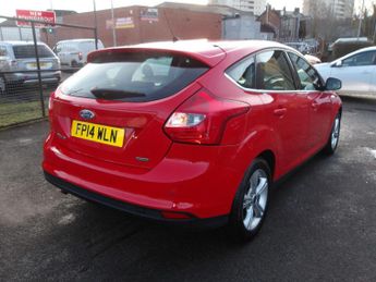 Ford Focus 1.0T EcoBoost Zetec Euro 5 (s/s) 5dr
