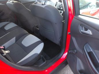 Ford Focus 1.0T EcoBoost Zetec Euro 5 (s/s) 5dr