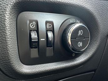 Vauxhall Astra 1.6 CDTi BlueInjection SRi Auto Euro 6 5dr
