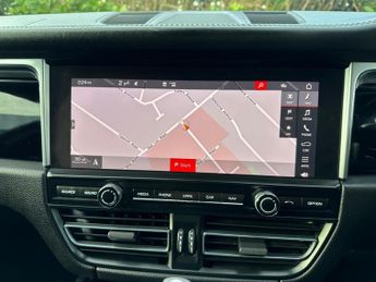 Porsche Macan 3.0T V6 S PDK 4WD Euro 6 (s/s) 5dr