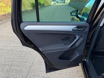 Volkswagen Tiguan 2.0 TDI Match DSG Euro 6 (s/s) 5dr