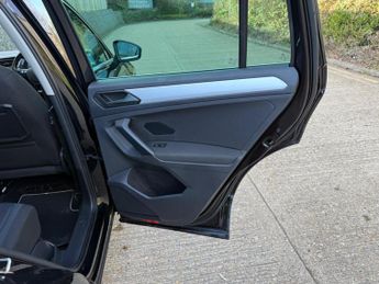 Volkswagen Tiguan 2.0 TDI Match DSG Euro 6 (s/s) 5dr