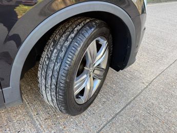 Volkswagen Tiguan 2.0 TDI Match DSG Euro 6 (s/s) 5dr