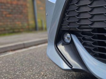 Toyota Corolla 1.8 VVT-h Design Touring Sports CVT Euro 6 (s/s) 5dr