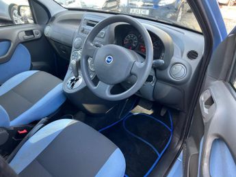 Fiat Panda 1.2 Eleganza Hatchback 5dr Petrol Dualogic (127 g/km, 60 bhp)