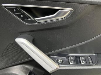Audi Q2 1.6 TDI 30 S line S Tronic Euro 6 (s/s) 5dr