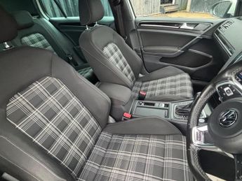 Volkswagen Golf 2.0 TDI BlueMotion Tech GTD DSG Euro 6 (s/s) 5dr