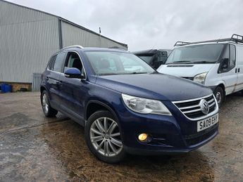 Volkswagen Tiguan 2.0 TDI Sport Auto 4WD Euro 4 5dr