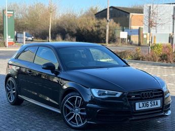 Audi S3 2.0 TFSI S Tronic quattro Euro 6 (s/s) 3dr (Nav)