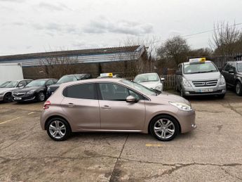 Peugeot 208 1.6 e-HDi Allure Euro 5 (s/s) 5dr