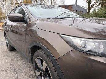 Nissan Qashqai 1.2 DIG-T n-tec XTRON 2WD Euro 6 (s/s) 5dr