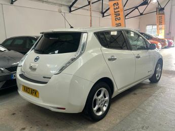 Nissan Leaf 24kWh Acenta Auto 5dr