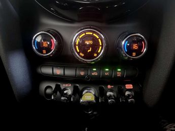 MINI Electric Hatch Cooper SE 32.6kWh Level 1 Hatchback 3dr Electric Auto (184 ps)