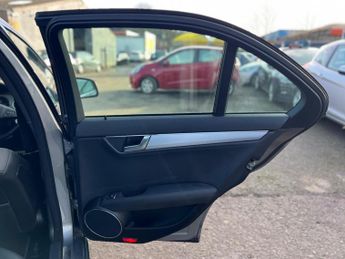 Mercedes-Benz C Class 2.1 C220 CDI Sport Auto Euro 4 4dr