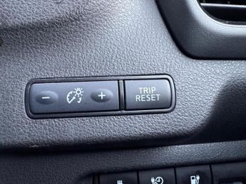 Nissan Leaf 40kWh N-Connecta Auto 5dr