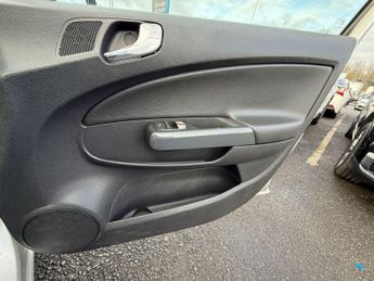 Vauxhall Corsa 1.4 16V SE Auto Euro 5 5dr