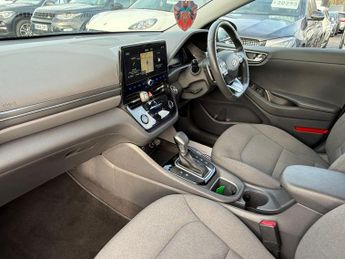 Hyundai IONIQ 1.6 h-GDi Premium DCT Euro 6 (s/s) 5dr