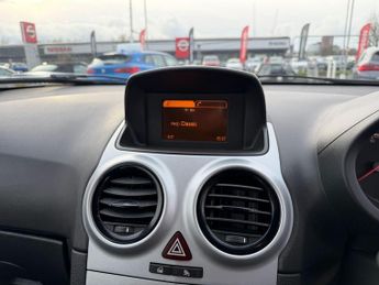 Vauxhall Corsa 1.2 16V Excite Euro 5 3dr (A/C)