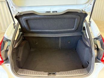 Ford Focus 1.0T EcoBoost Zetec Euro 5 (s/s) 5dr