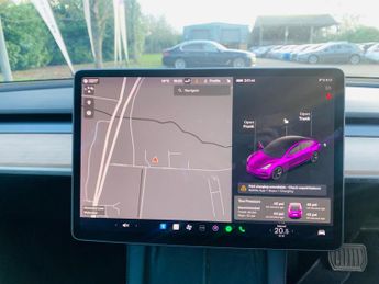 Tesla Model 3 Standard Range Plus Auto RWD 4dr