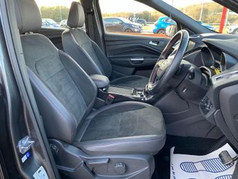 Ford Kuga 1.5T EcoBoost ST-Line Auto AWD Euro 6 (s/s) 5dr