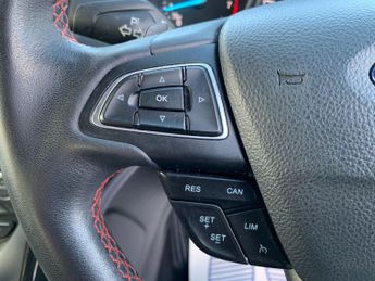 Ford Kuga 1.5T EcoBoost ST-Line Auto AWD Euro 6 (s/s) 5dr