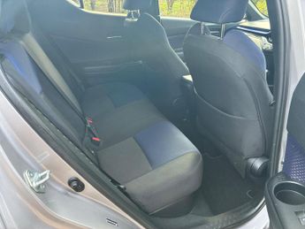 Toyota C-HR 1.8 VVT-h Dynamic CVT Euro 6 (s/s) 5dr