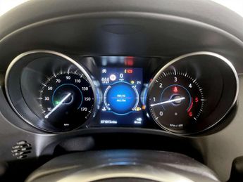 Jaguar F-PACE 2.0 D165 R-Sport SUV 5dr Diesel Manual Euro 6 (s/s) (163 ps)
