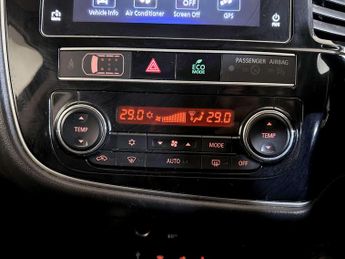 Mitsubishi Outlander 2.0 MIVEC 4 SUV 5dr Petrol CVT 4WD Euro 6 (s/s) (150 ps)