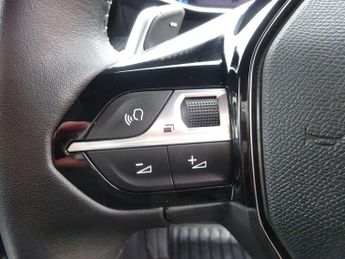 Peugeot 2008 1.2 PureTech Allure Premium + EAT Euro 6 (s/s) 5dr