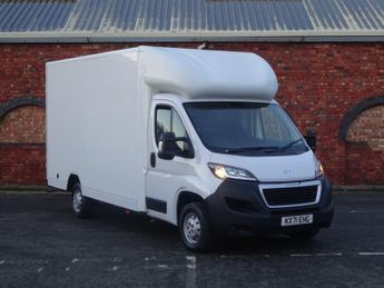 Peugeot Boxer 2.2 BlueHDi 335 Built for Business Low Floor Luton 4dr Diesel Ma