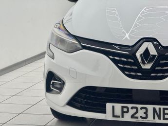 Renault Clio 1.6 E-TECH Techno Auto Euro 6 (s/s) 5dr