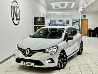 Renault Clio 1.6 E-TECH Techno Auto Euro 6 (s/s) 5dr